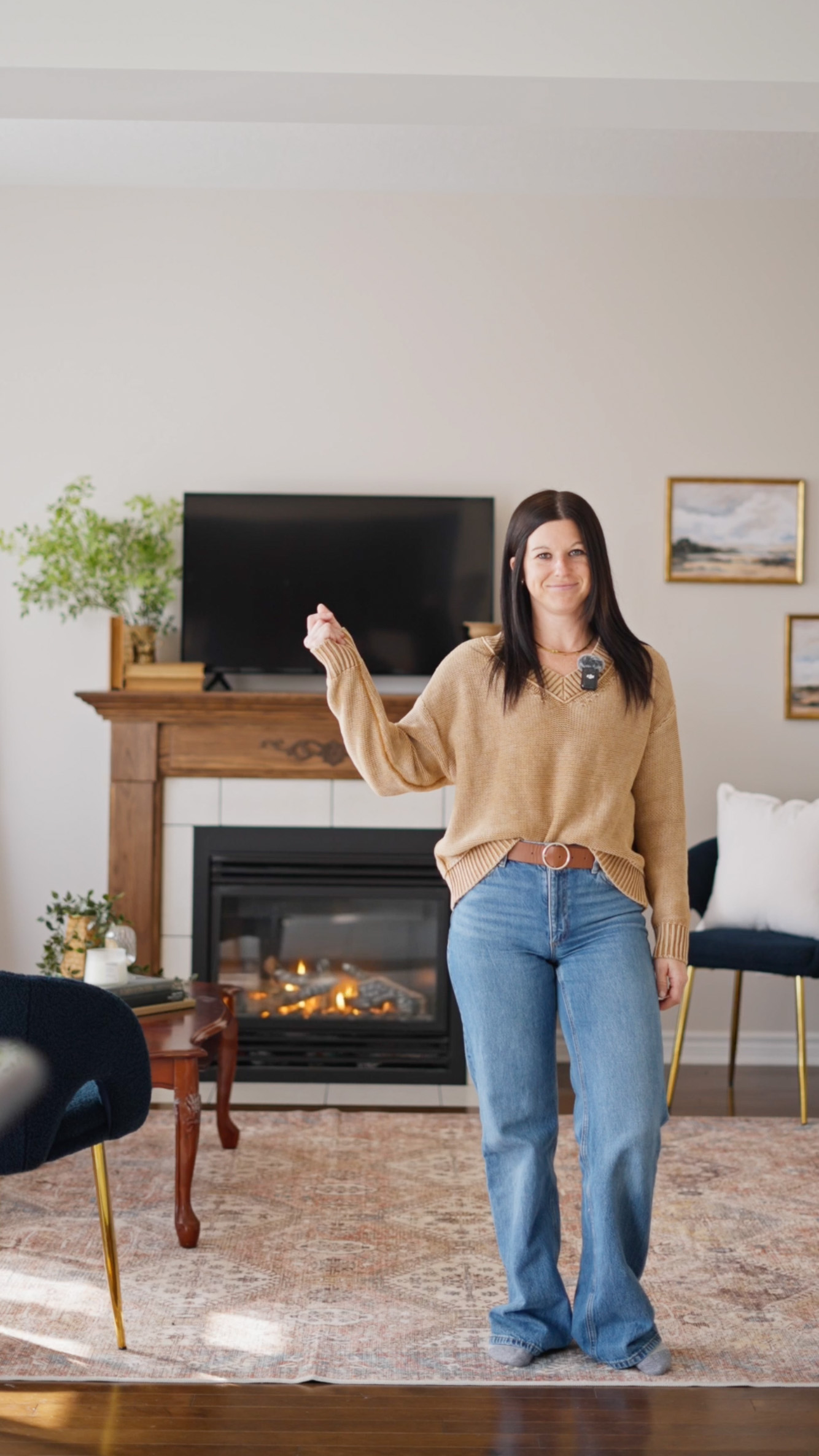 Tall real estate walkthrough video by ardist Kingston